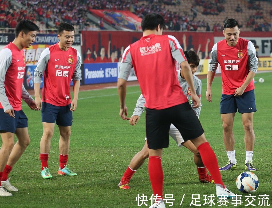 英超3连平！曼联2-2战平保级队：谢什科梅开二度 海文倒霉蛋